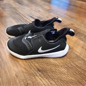 Nike toddler shoes size 8